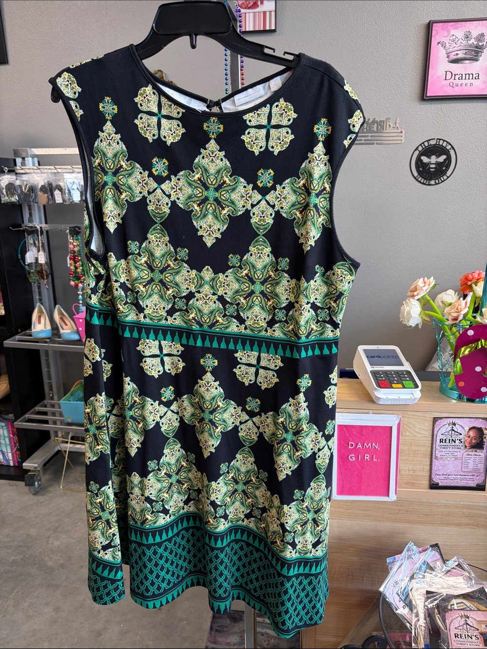 New York & Company Black and Green Sleeveless Midi Shift Dress